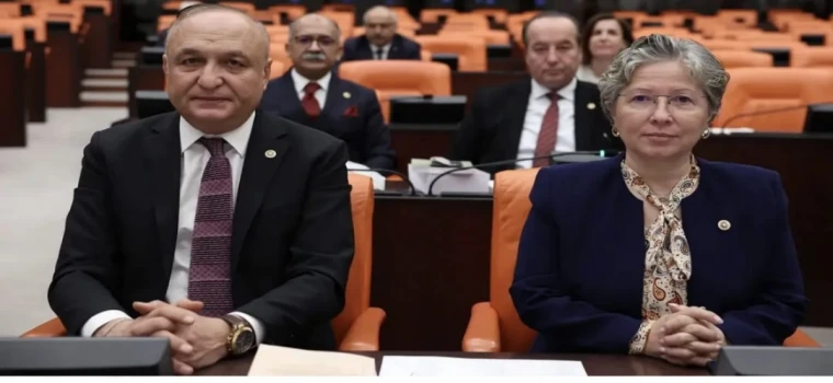 YONTAR’DAN SARAY’DA ATATÜRK MESAJI: “BU BÜYÜK MİRAS, GELECEĞE TAŞIMAMIZ GEREKEN BİR EMANETTİR”
