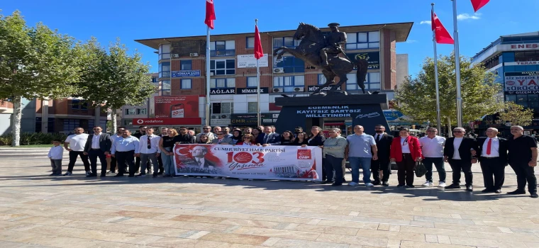 Yılmaz: “Cumhuriyet ve demokrasiden vazgeçmeyeceğiz”