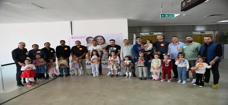 Babalar ve kızları doyasıya eğlendi