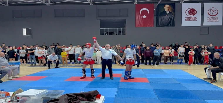 Mehmet Uzun Spor Kulübü’nden Cumhuriyet Kupası’nda 3 madalya