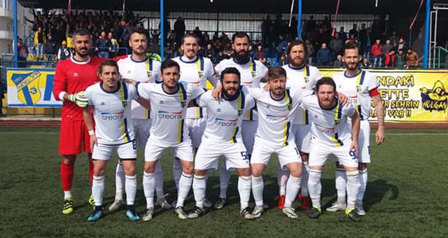 KAPAKLISPOR YOLUNA EMİN ADIMLARLA DEVAM EDİYOR