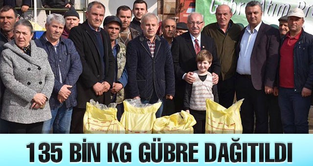 BÜYÜKŞEHİRDEN ÇİFTÇİLERE 135 BİN KİLOGRAM GÜBRE