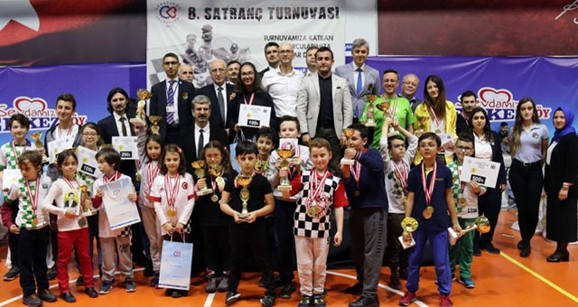 270 SPORCUNUN MÜCADELE ETTİĞİ TURNUVA TAMAMLANDI