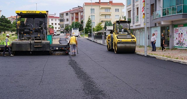 ASFALT ÇALIŞMALARI SÜRÜYOR