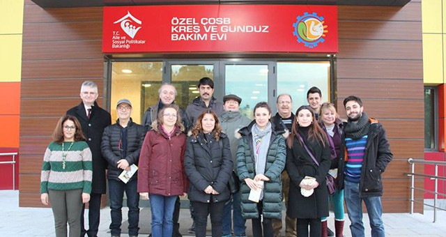 TİYATRO OYUNCULARINDAN ÖZEL ÇOSB KREŞ VE GÜNDÜZ BAKIMEVİ’NE ZİYARET