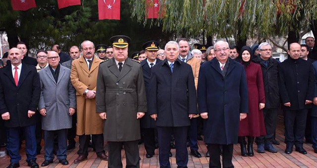 VATAN ŞAİRİ NAMIK KEMAL DOĞUM GÜNÜNDE ANILDI