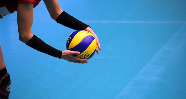 KURUMLAR ARASI VOLEYBOL TURNUVASI BAŞLADI