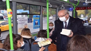 KADİR ALBAYRAK VATANDAŞLARA NUTUK DAĞITTI