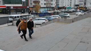 EŞİNİ BIÇAKLAYAN KOCA BAKIRKÖY’E SEVK EDİLDİ