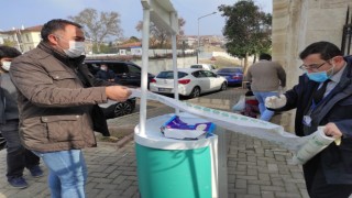 GÖNÜL ELÇİLERİ CUMA NAMAZLARINDA VATANDAŞLARIN YANINDA