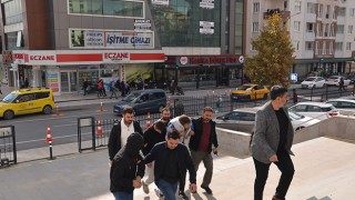 MOTOSİKLET HIRSIZLARI KISKIVRAK YAKALANDI