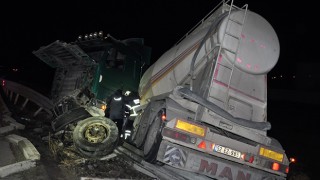 SARAY’DA TIR DEVRİLDİ