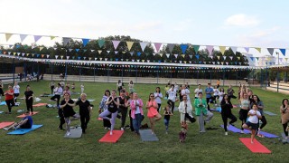 DÜNYA YOGA GÜNÜ KUTLANDI