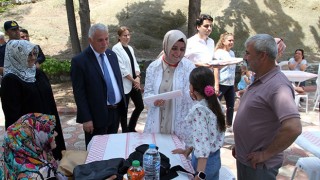 VALİ YILDIRIM KORUYUCU AİLELERLE BİR ARAYA GELDİ