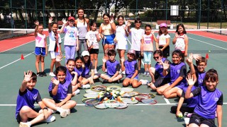 YAZ OKULUNDA EĞİTİMLER SÜRÜYOR