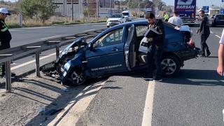 MİLLİ EĞİTİM MÜDÜRLÜĞÜNÜN ARACI, TIR İLE ÇARPIŞTI