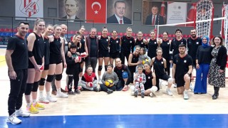 SİTESPORLU VOLEYBOLCULAR ÖZEL MİSAFİRLERİNİ AĞIRLADILAR