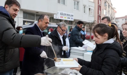 YILDIRIM BEYAZIT VE FEVZİPAŞA MAHALLE HALKI İFTARA YOĞUN İLGİ GÖSTERDİ