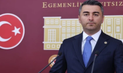 CEM AVŞAR’DAN ÜCRETLİ ÖĞRETMENLER İÇİN MECLİS HAMLESİ: “SİSTEMDE ADLARI BİLE YOK”