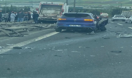 KUMBURGAZ YOLUNDA FECİ KAZA: YARALILAR VAR