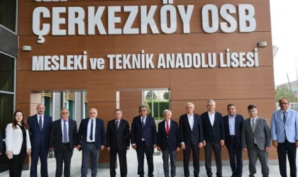 ÖZEL ÇOSB MTAL’DE 2025-2026 EĞİTİM YILI TÖRENLE AÇILDI