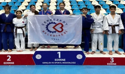ÇERKEZKÖY BELEDİYE JUDO TAKIMI, 1922 ULUSLARARASI EDİRNE AÇIK TURNUVASINDA 21 MADALYA KAZANDI