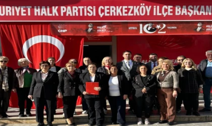 CHP ÇERKEZKÖY KADIN KOLLARI: “ŞİDDETİN KARŞISINDA DURMAK İNSANLIK GÖREVİDİR”