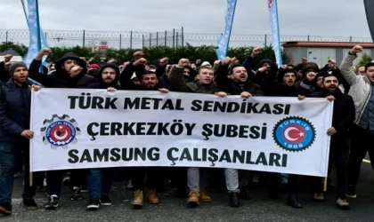 TÜRK METAL İŞÇİLERİ: “YILMAK YOK, HAKKIMIZI ALANA KADAR EYLEME DEVAM”