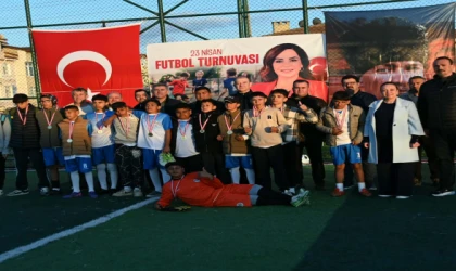 MURATLI’DA 23 NİSAN COŞKUSU FUTBOL ŞÖLENİYLE BİRLEŞTİ