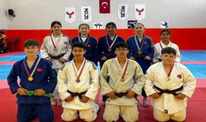 ÇERKEZKÖYLÜ JUDOCULAR 7 ALTIN, 2 GÜMÜŞ MADALYA İLE YENİ BİR BAŞARIYA İMZA ATTI