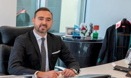 "KOLTUKLAR GEÇİCİ" DİYEREK VEDA ETTİ