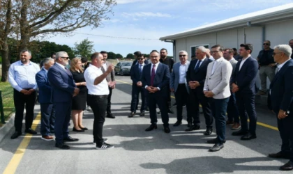 VALİ SOYTÜRK SOKAK HAYVANLARI MERKEZİ’NDE İNCELEMELERDE BULUNDU