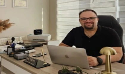 KLİNİK PSİKOLOG TOLGA ÖZGÜCÜ: "SICAK HAVALARDA TETİKLEYİCİ İÇECEKLER İÇMEYİN"