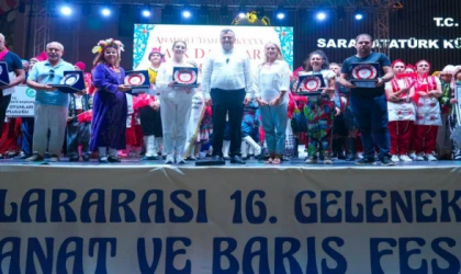 SARAY’DA HALK DANSLARI GECESİ BÜYÜK İLGİ GÖRDÜ