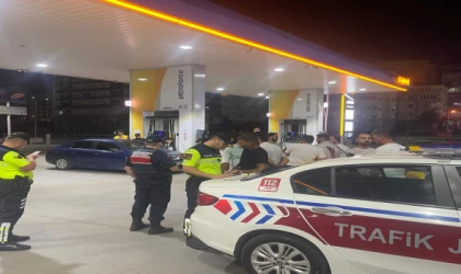 Korsanı yakalattılar, yolcu cezasından kaçamadılar!