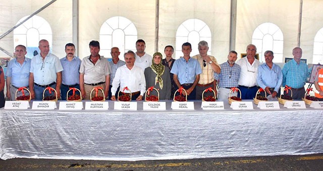 EN İYİ KİRAZ 63 YAŞINDAKİ GÜLZADE YILDIZ’IN OLDU